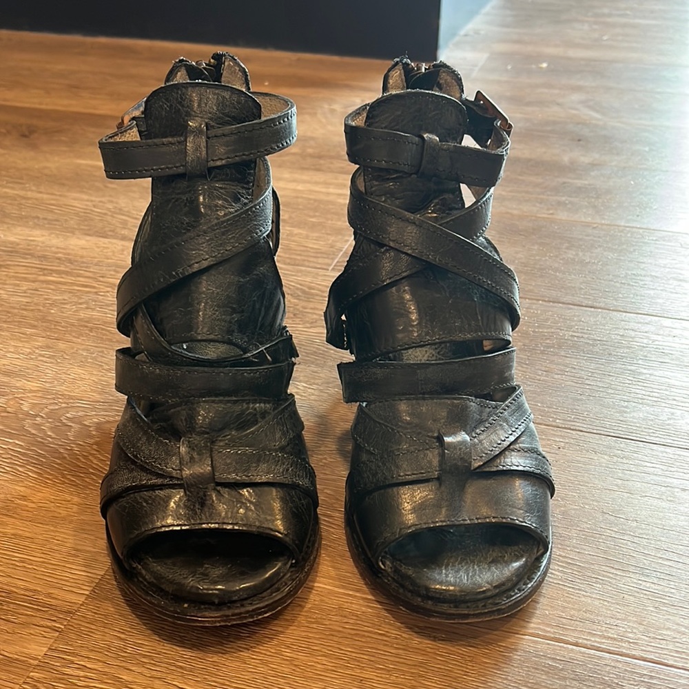 Freebird black leather heel sandal